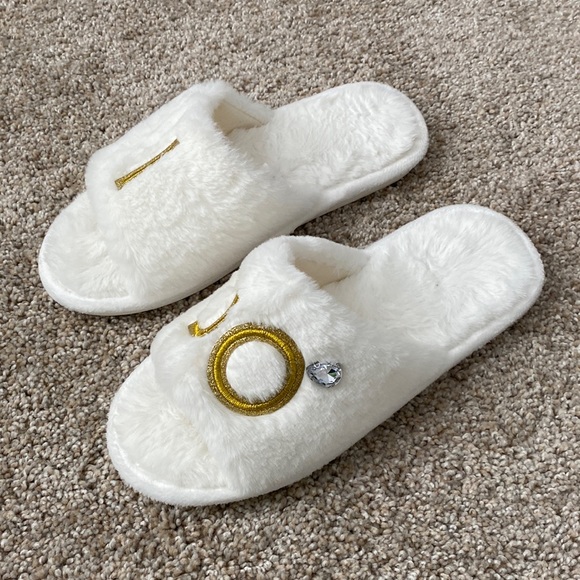 I Do Bridal Slide Slippers - Picture 3 of 8